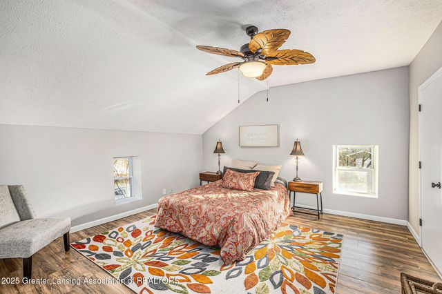 824 Pleasant Street, Grand Ledge, MI 48837