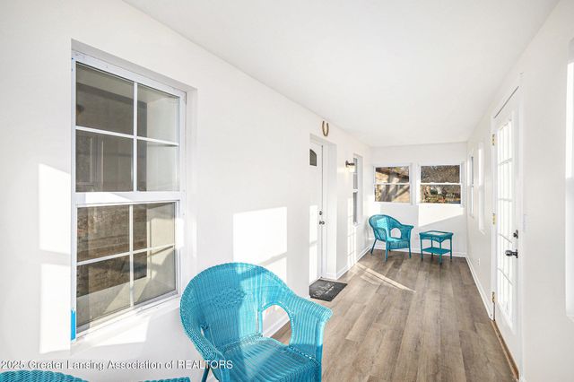 824 Pleasant Street, Grand Ledge, MI 48837