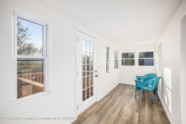 824 Pleasant Street, Grand Ledge, MI 48837