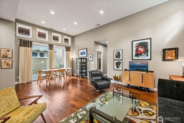 14317 Knoll Park Drive E, Bonney Lake, WA 98391