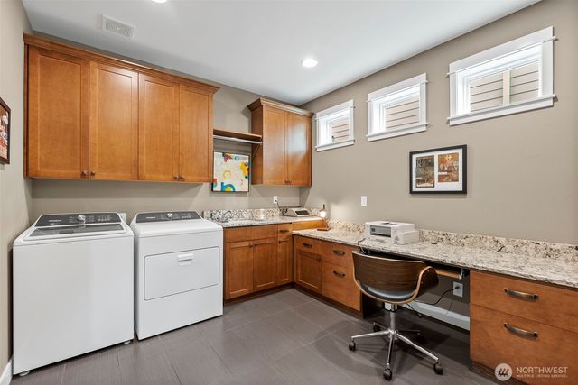 14317 Knoll Park Drive E, Bonney Lake, WA 98391