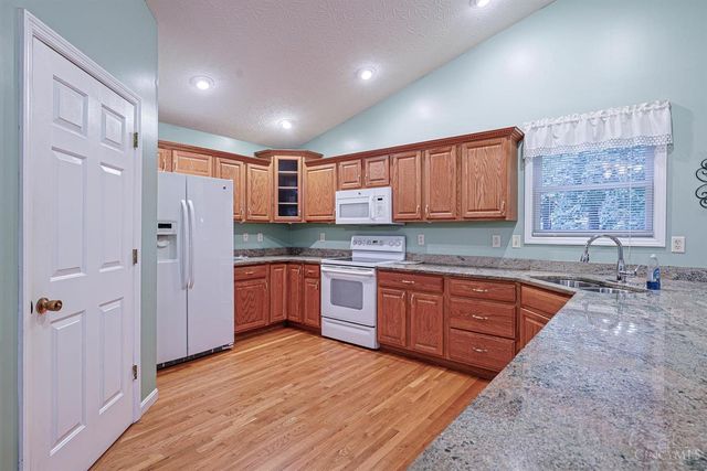2034 Wood Brook Drive, Batavia Twp, OH 45102
