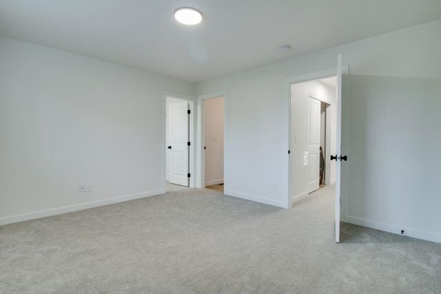 2720 E Hartson Ave, Spokane, WA 99202