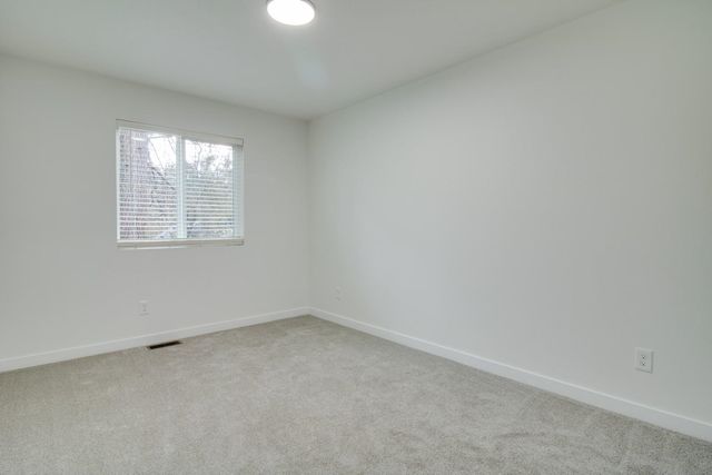2720 E Hartson Ave, Spokane, WA 99202