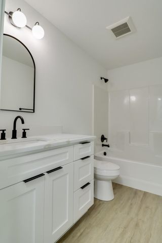 2720 E Hartson Ave, Spokane, WA 99202