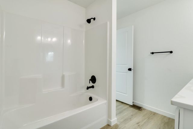 2720 E Hartson Ave, Spokane, WA 99202