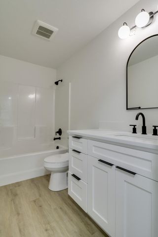 2720 E Hartson Ave, Spokane, WA 99202