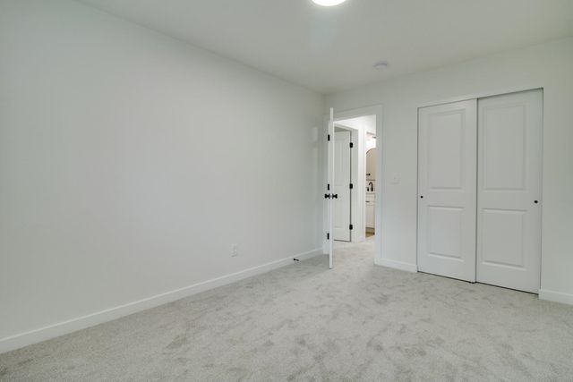 2720 E Hartson Ave, Spokane, WA 99202