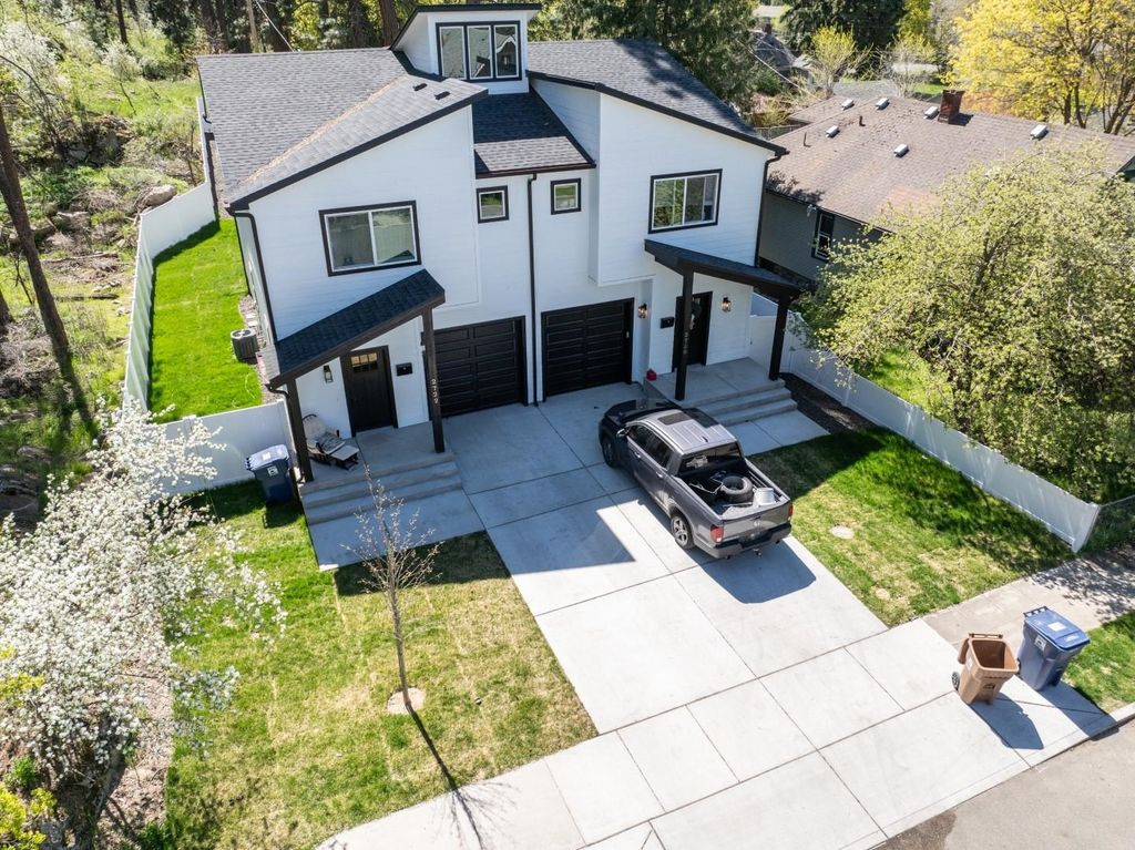 2720 E Hartson Ave, Spokane, WA 99202