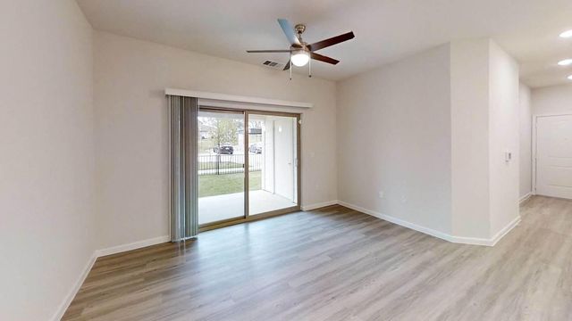 12001 Heatherly DR 8102, Austin, TX 78747