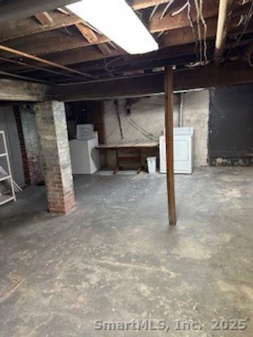 70 Thorpe Street 72, Fairfield, CT 06824