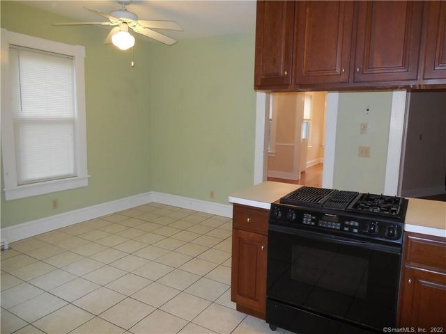 70 Thorpe Street 72, Fairfield, CT 06824