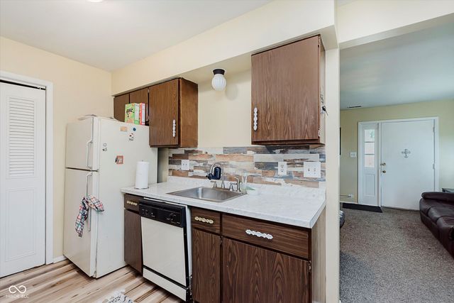 10057 Dedham Drive, Indianapolis, IN 46229