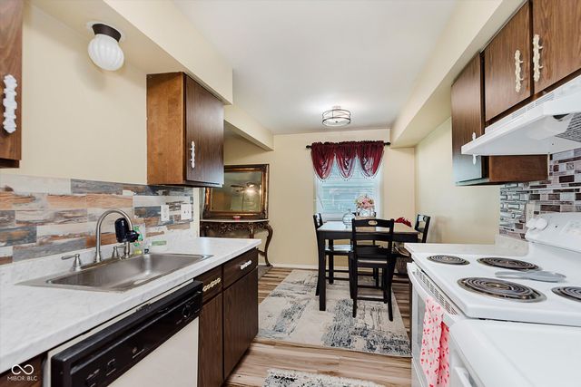 10057 Dedham Drive, Indianapolis, IN 46229