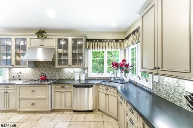 4 Windemere Way, Sparta Twp., NJ 07871