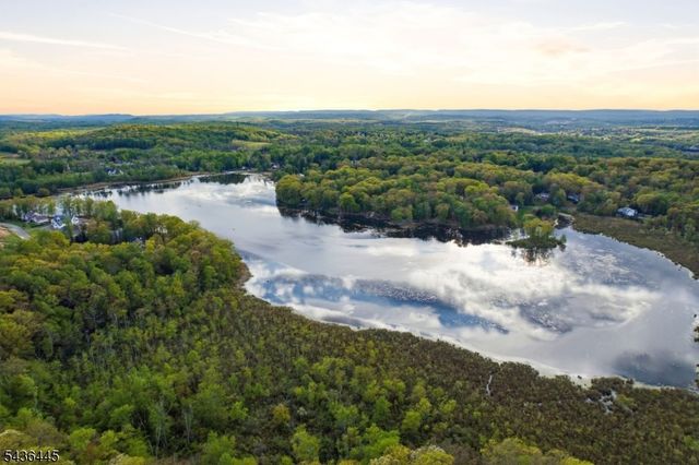 4 Windemere Way, Sparta Twp., NJ 07871