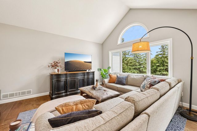 2500 Wexford Court, New Brighton, MN 55112