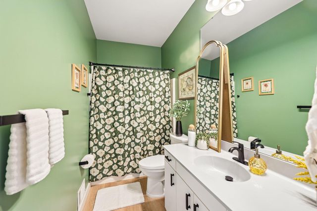 2500 Wexford Court, New Brighton, MN 55112