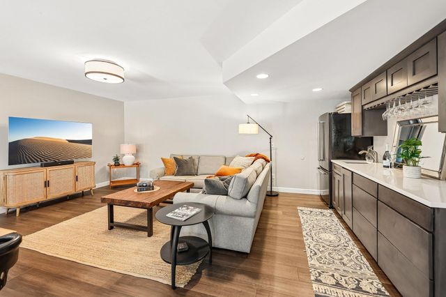 2500 Wexford Court, New Brighton, MN 55112