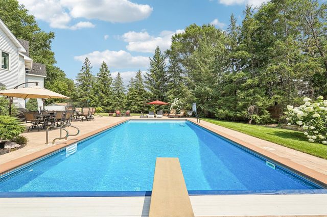 2500 Wexford Court, New Brighton, MN 55112
