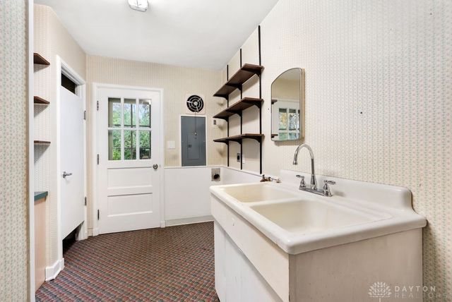 440 S Broadmoor Boulevard, Springfield, OH 45504