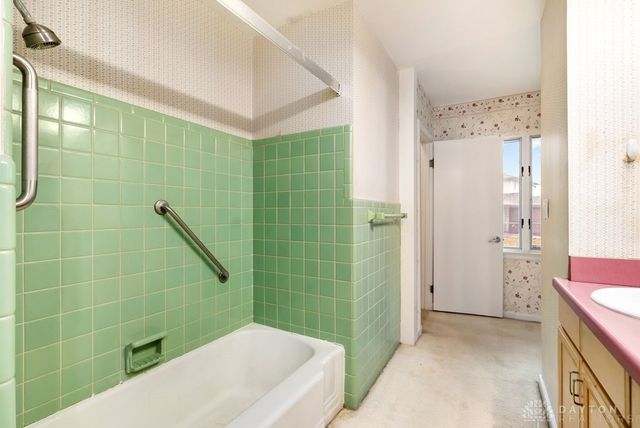 440 S Broadmoor Boulevard, Springfield, OH 45504