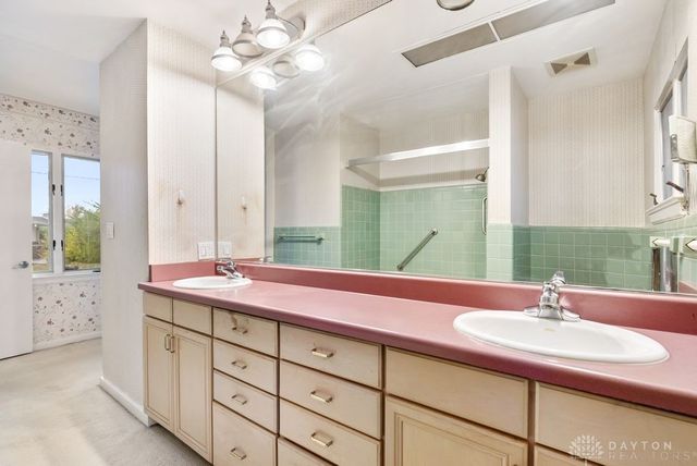 440 S Broadmoor Boulevard, Springfield, OH 45504