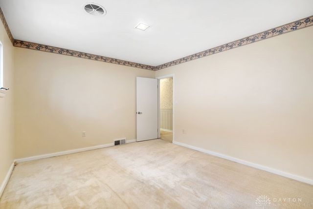 440 S Broadmoor Boulevard, Springfield, OH 45504