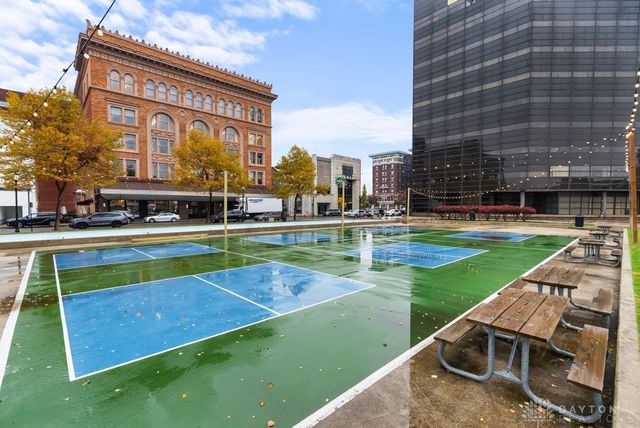 440 S Broadmoor Boulevard, Springfield, OH 45504