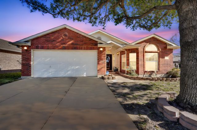 9229 Nightingale Drive, Fort Worth, TX 76123