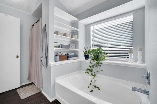 9229 Nightingale Drive, Fort Worth, TX 76123