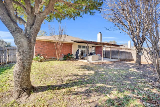 9229 Nightingale Drive, Fort Worth, TX 76123