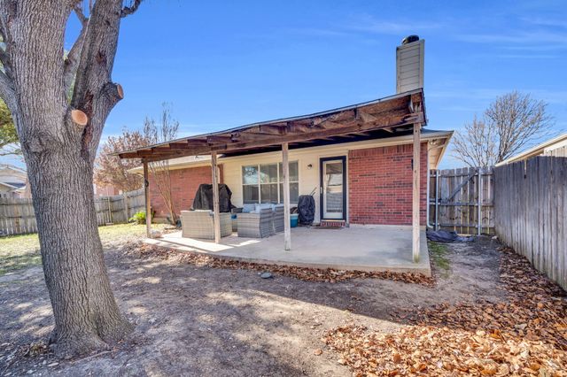 9229 Nightingale Drive, Fort Worth, TX 76123