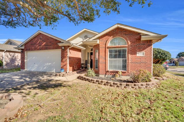 9229 Nightingale Drive, Fort Worth, TX 76123
