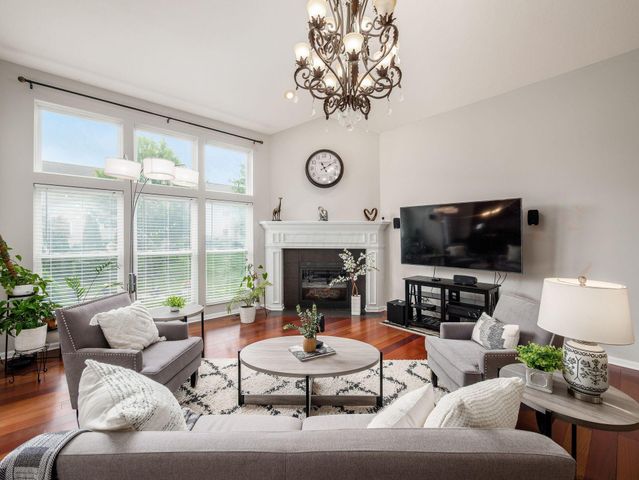 7915 Fargo Lane, Delaware, OH 43015