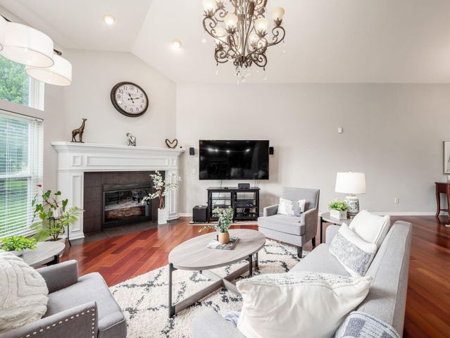 7915 Fargo Lane, Delaware, OH 43015