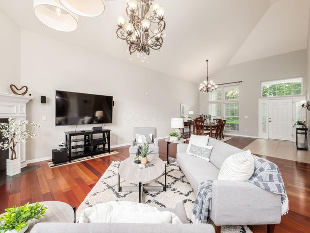 7915 Fargo Lane, Delaware, OH 43015