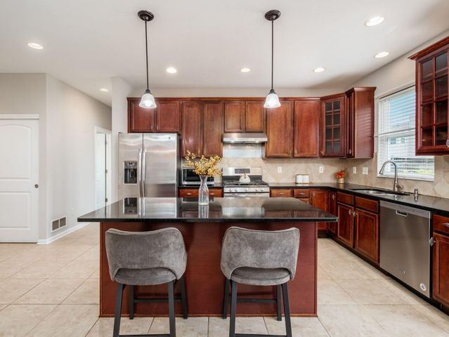 7915 Fargo Lane, Delaware, OH 43015