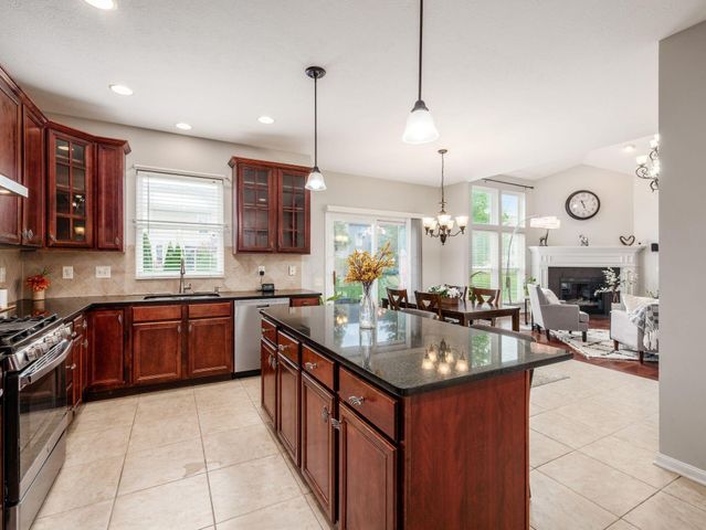 7915 Fargo Lane, Delaware, OH 43015