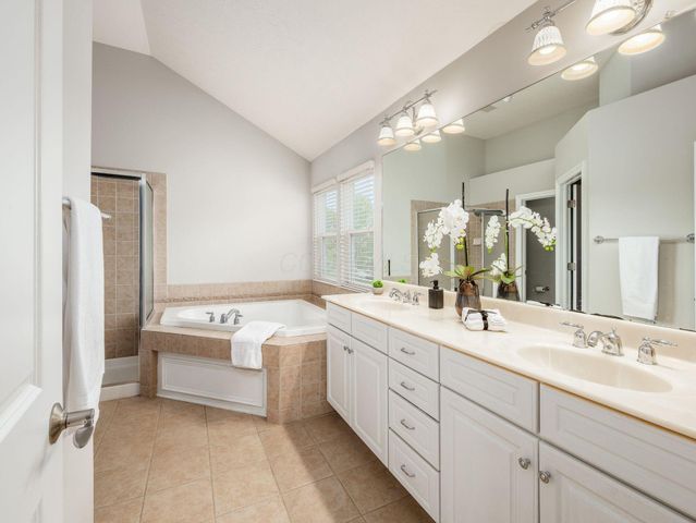 7915 Fargo Lane, Delaware, OH 43015
