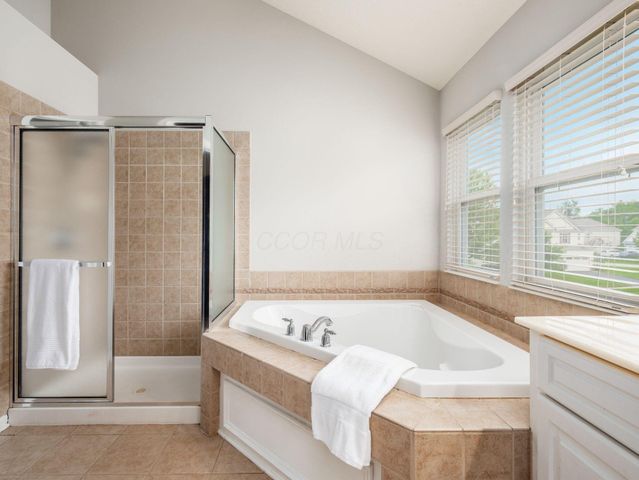 7915 Fargo Lane, Delaware, OH 43015