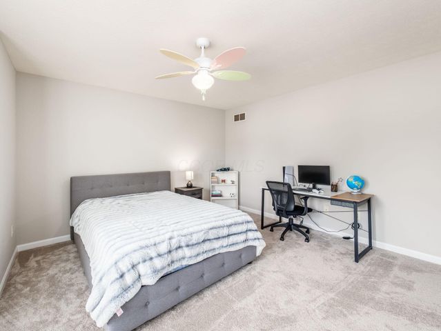 7915 Fargo Lane, Delaware, OH 43015
