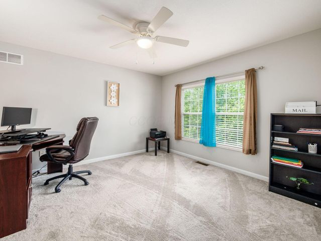 7915 Fargo Lane, Delaware, OH 43015