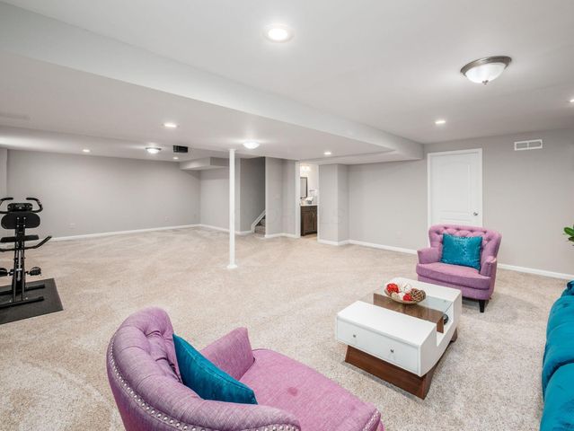 7915 Fargo Lane, Delaware, OH 43015