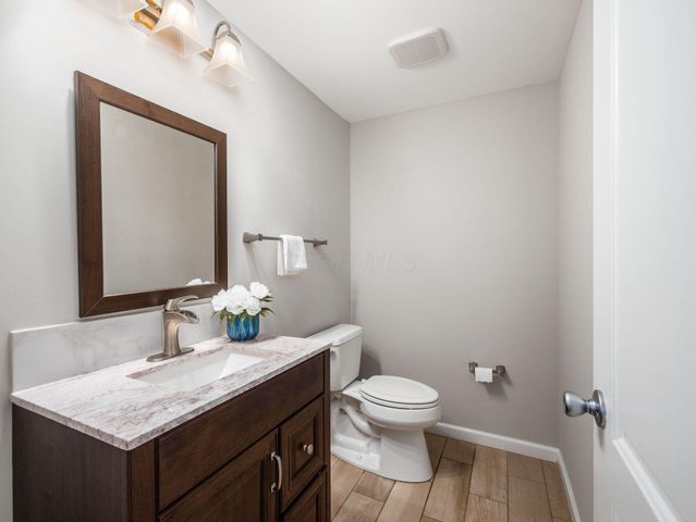 7915 Fargo Lane, Delaware, OH 43015