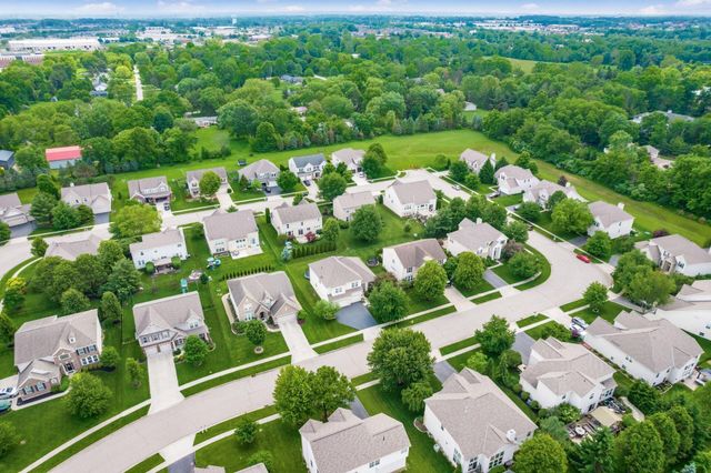 7915 Fargo Lane, Delaware, OH 43015