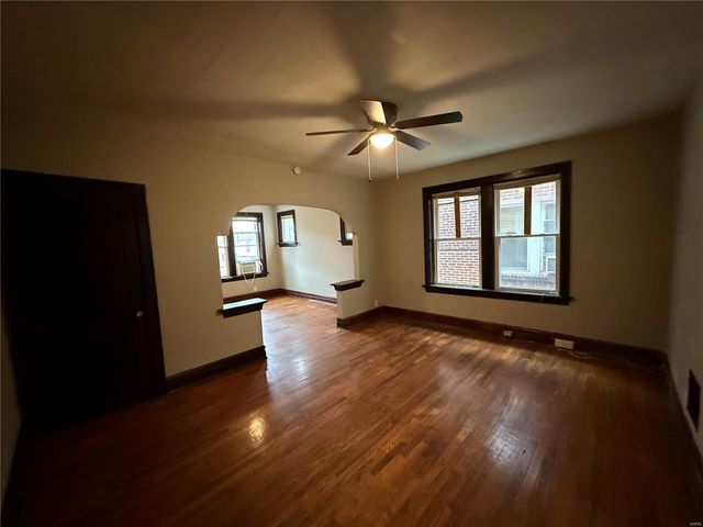 4030 Hydraulic Avenue, St Louis, MO 63116