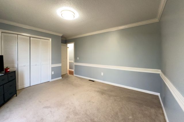 211 Woodland Dr, Shelbyville, TN 37160