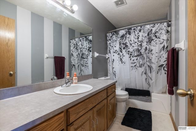 13211 S 35th Avenue, Bellevue, NE 68123