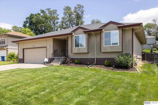 13211 S 35th Avenue, Bellevue, NE 68123
